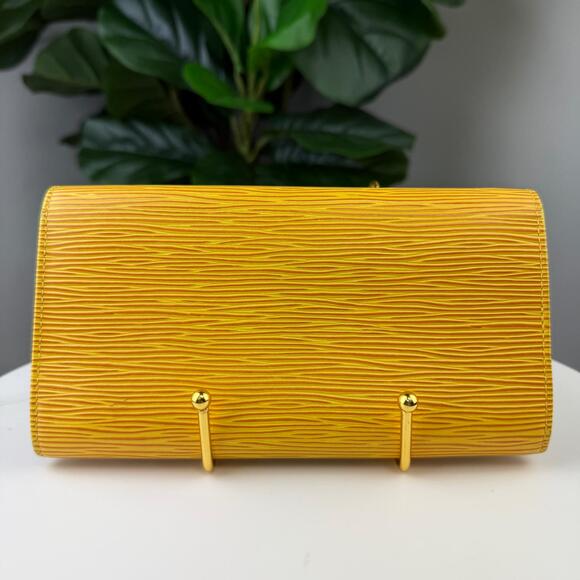 💎✨ Authentic Louis Vuitton Yellow Epi Leather Sarah Long Wallet - Picture 2 of 7